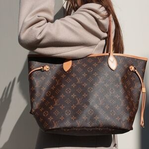 Authenticated Louis Vuitton LV NEVERFULL MM Brown Monogram Tote IN GOOD CONDITIO